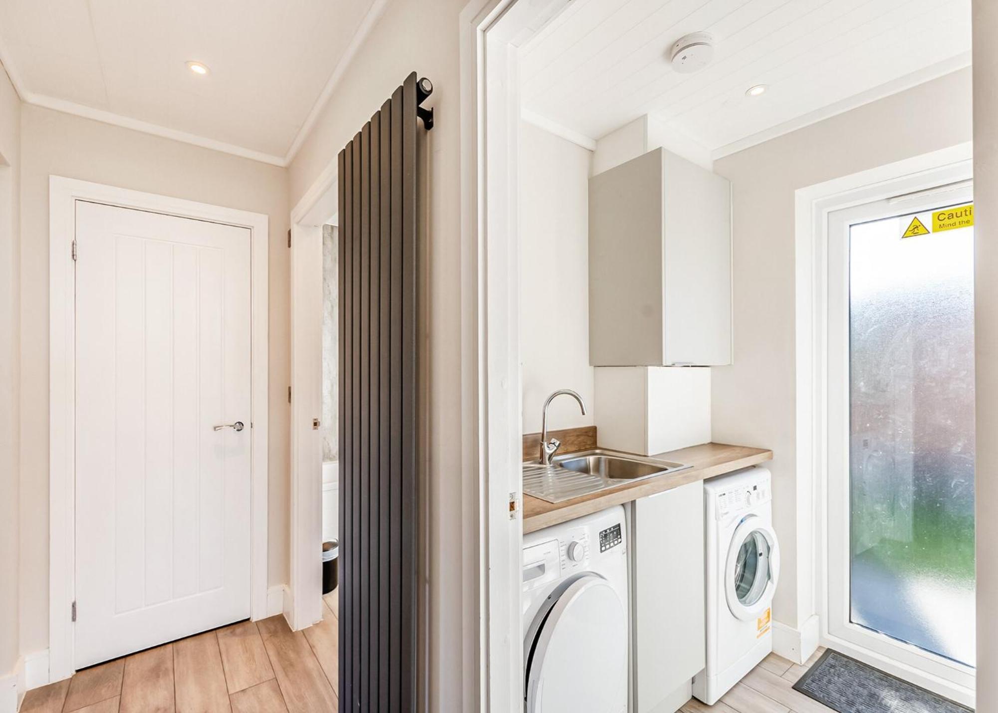Waterside Hambleton Lakeside Lodges Poulton-le-Fylde ภายนอก รูปภาพ