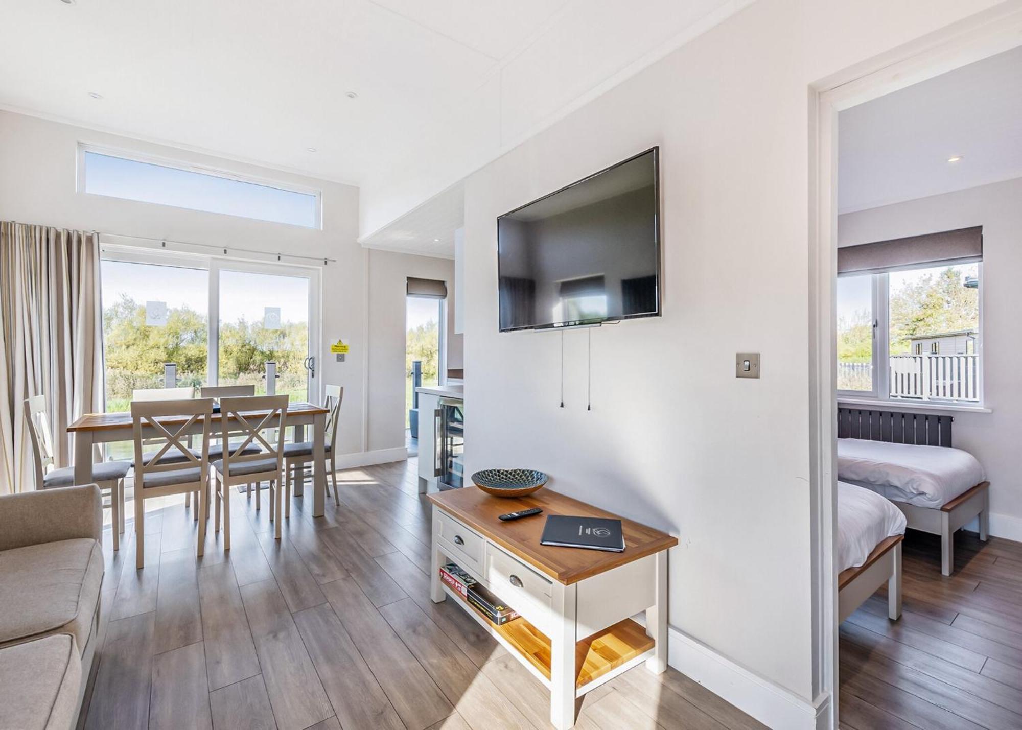 Waterside Hambleton Lakeside Lodges Poulton-le-Fylde ภายนอก รูปภาพ