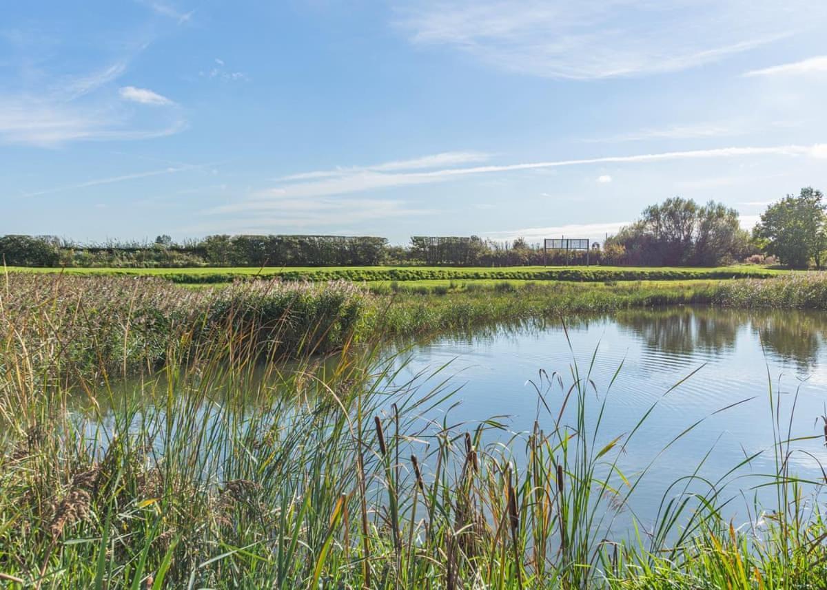 Waterside Hambleton Lakeside Lodges Poulton-le-Fylde ภายนอก รูปภาพ