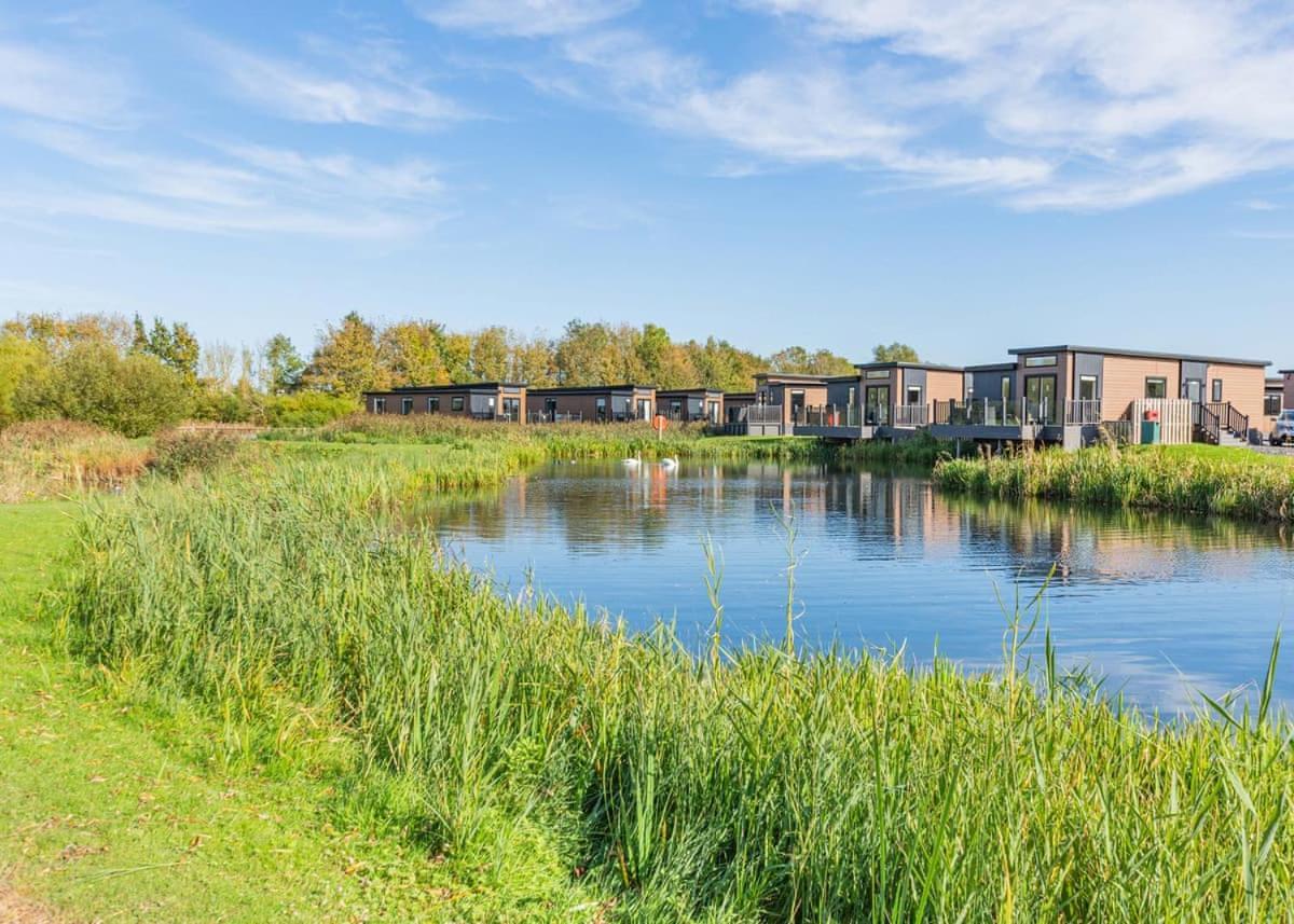 Waterside Hambleton Lakeside Lodges Poulton-le-Fylde ภายนอก รูปภาพ