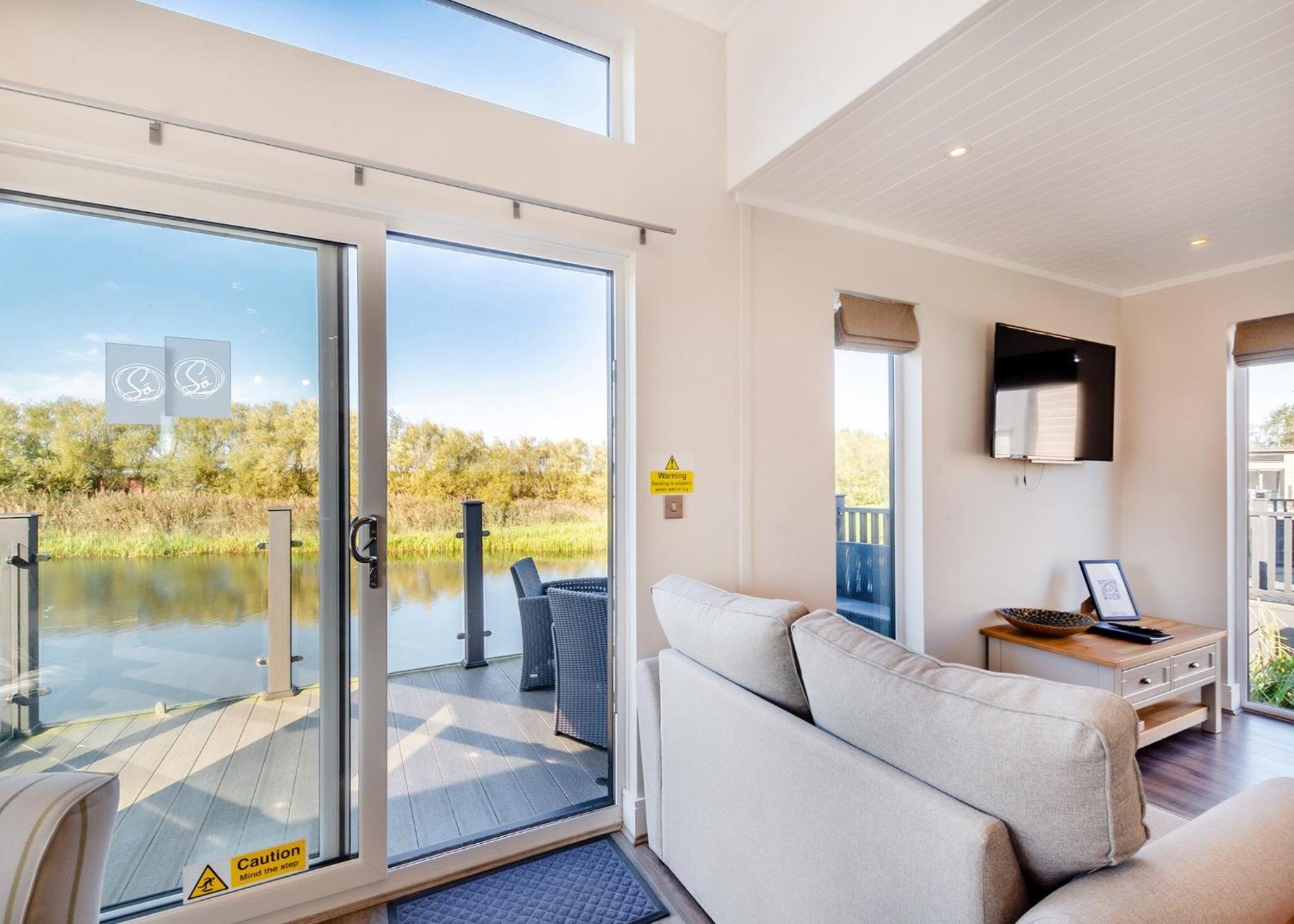 Waterside Hambleton Lakeside Lodges Poulton-le-Fylde ห้อง รูปภาพ