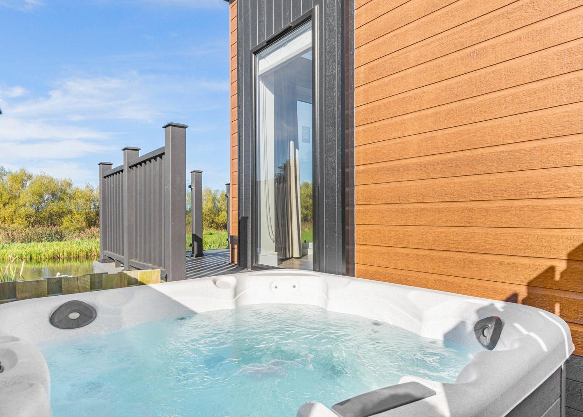 Waterside Hambleton Lakeside Lodges Poulton-le-Fylde ภายนอก รูปภาพ